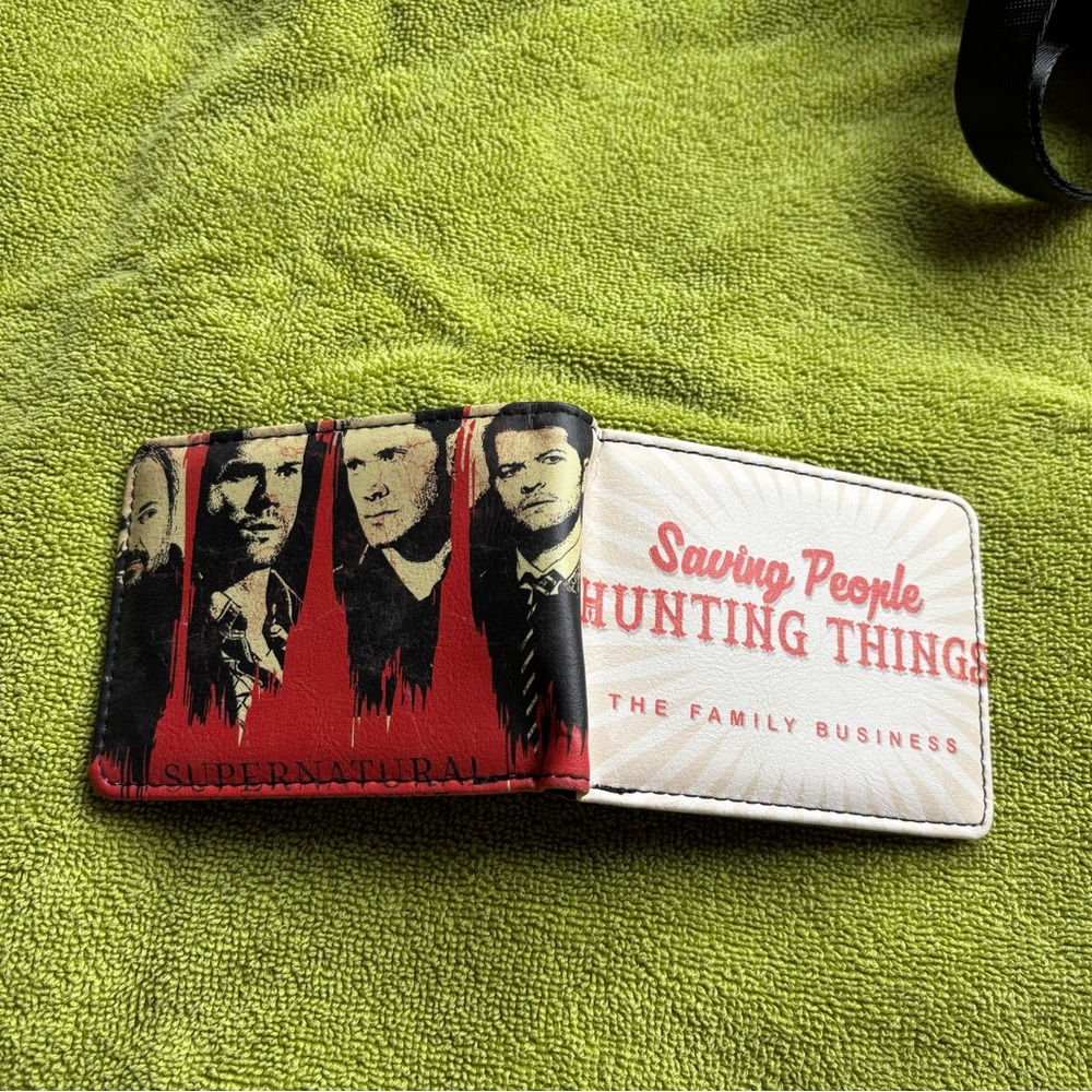 Buckle-Down Red and Black Supernatural Key & Card Holder